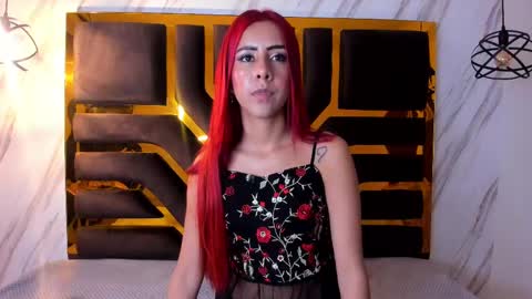 Snapshot of emily_morgan04 chatting on February 19, 11:28 am online show from February 19, 11:28 am