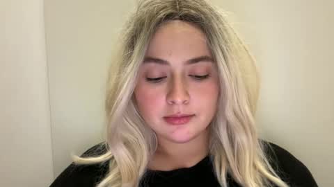 emily_morning_dew online show from October 8, 4:33 pm