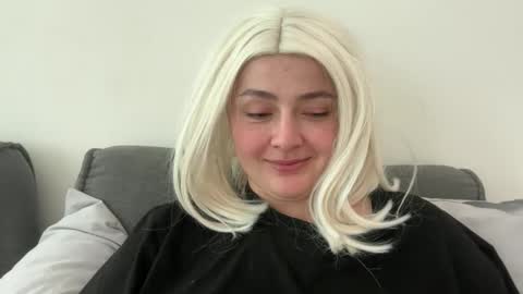 emily_morning_dew online show from March 27, 8:37 am