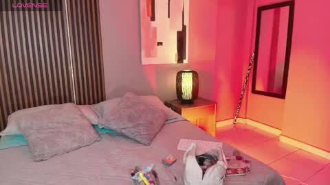 Emily  online show from October 1, 1:38 pm