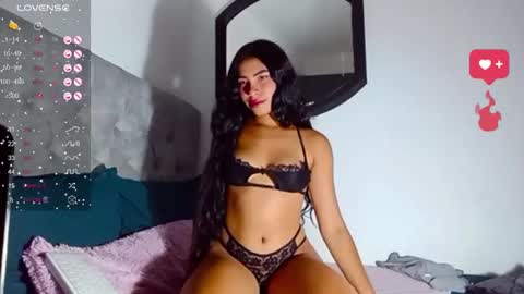 emily_rosse9 online show from January 14, 1:47 am
