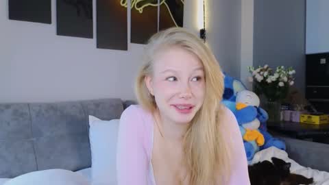 emily shepard online show from February 16, 5:18 am