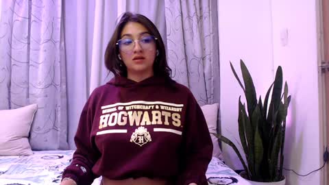 Snapshot of emily_smith29 chatting on January 12, 3:17 am emi online show from January 12, 3:17 am