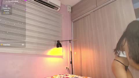 Snapshot of emily_sweett12 chatting on September 11, 1:55 pm Emily online show from September 11, 1:55 pm