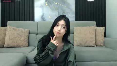 Emily online show from December 2, 1:24 pm