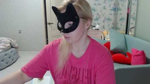Emily online show from May 4, 5:50 pm