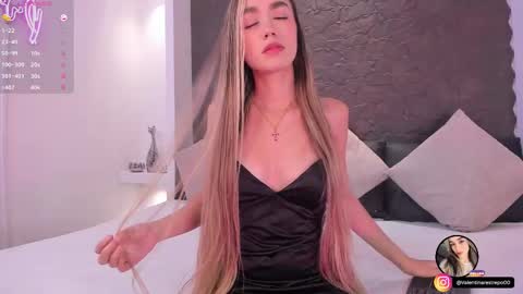 emilyallen_1 online show from November 19, 3:50 am