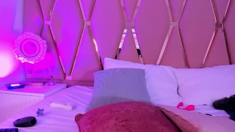 Emily online show from April 29, 2:37 am