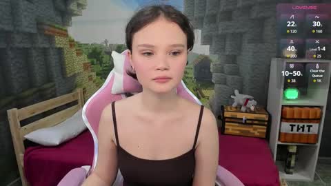 Emilyhaves online show from September 30, 6:57 pm