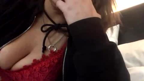 emilyclear online show from May 9, 11:34 am