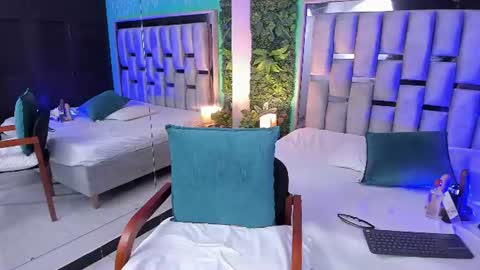 Emilye online show from July 29, 11:43 am