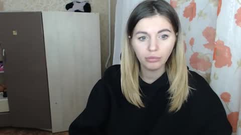 emilyfork online show from December 12, 11:18 am