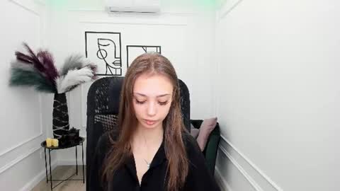 Emily online show from November 20, 4:35 am