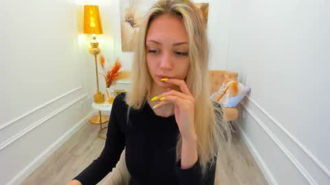 Emily online show from April 5, 3:49 am