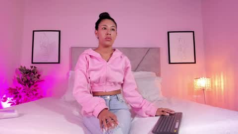 Emily online show from April 16, 12:27 pm