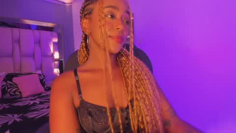 Snapshot of emilyhaan_ chatting on January 27, 7:56 pm Emily online show from January 27, 7:56 pm