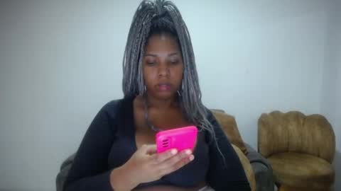 Emilyhines online show from May 7, 11:52 pm
