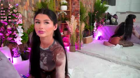 Snapshot of emilyhudsson chatting on September 11, 5:57 pm Emily  online show from September 11, 5:57 pm