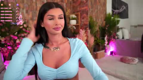 Snapshot of emilyhudsson chatting on September 14, 5:55 pm Emily  online show from September 14, 5:55 pm