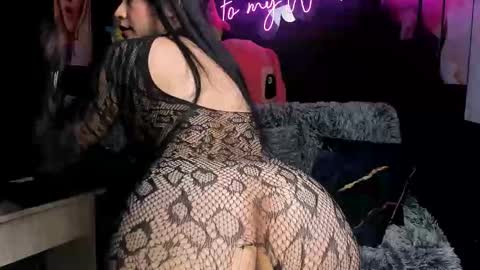 Snapshot of emilyjhonson_1 chatting on October 18, 1:25 pm Emily Jhonson online show from October 18, 1:25 pm