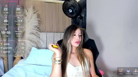 EmilyJhonson online show from April 21, 2:51 am