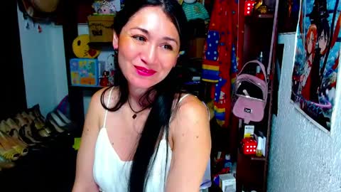 Nickole online show from April 28, 6:23 pm