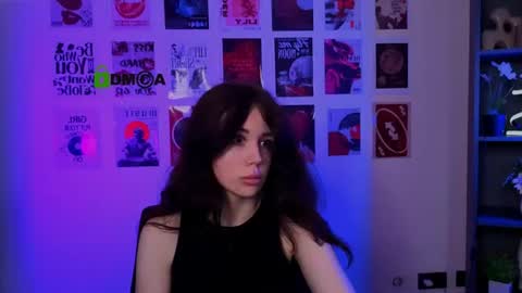 Emma online show from July 16, 7:18 pm