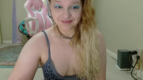 emily haze online show from March 18, 5:40 pm