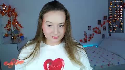 Snapshot of emilyxgrasez chatting on October 12, 10:23 pm Emily online show from October 12, 10:23 pm