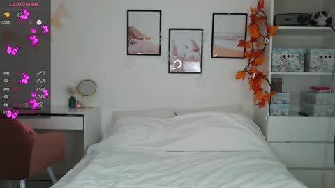 Snapshot of emilyxgrasez chatting on January 19, 11:43 pm Emily online show from January 19, 11:43 pm