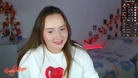 Snapshot of emilyxgrasez chatting on October 17, 2:15 am Emily online show from October 17, 2:15 am