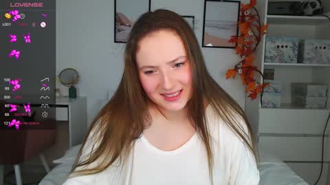 Snapshot of emilyxgrasez chatting on February 5, 12:31 am Emily online show from February 5, 12:31 am