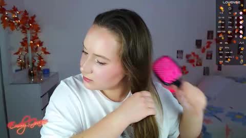 Snapshot of emilyxgrasez chatting on October 15, 11:40 pm Emily online show from October 15, 11:40 pm