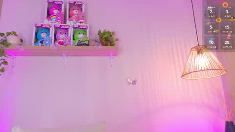 Emily Bank online show from June 11, 12:32 am
