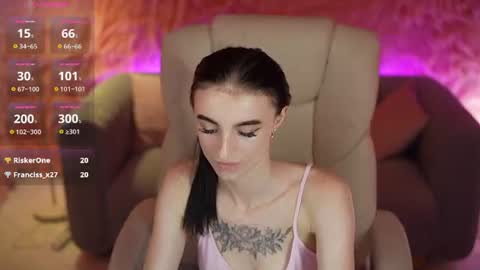 emilyymoon online show from July 19, 3:03 pm