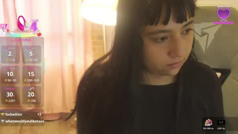 emma online show from April 13, 10:10 pm