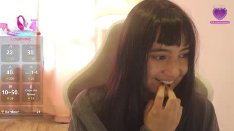 emma online show from April 4, 9:57 pm