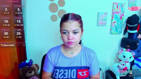 emma_boo_ online show from November 19, 5:02 pm