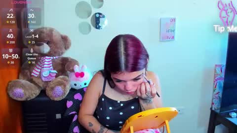 emma_boo_ online show from March 14, 2:51 pm