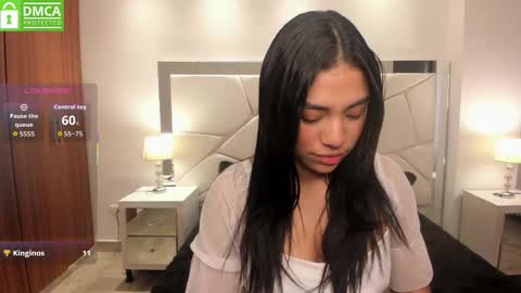  Emma online show from December 3, 11:45 am