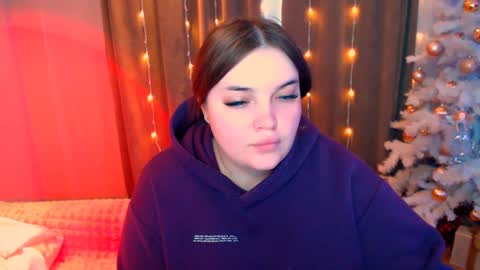 Snapshot of emma_dorn chatting on December 28, 6:28 am Eva online show from December 28, 6:28 am