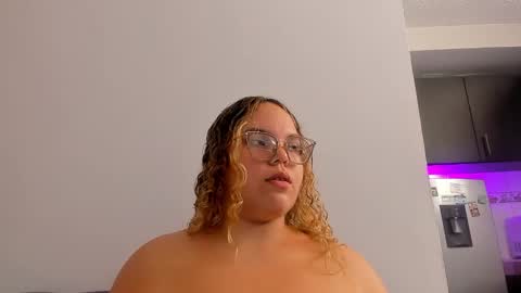 Emma online show from December 2, 4:09 pm