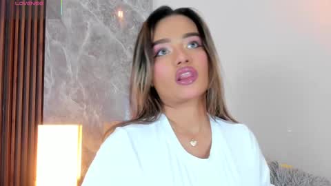 Emma online show from October 25, 3:58 am