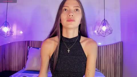 Snapshot of emma_jhoons chatting on September 25, 11:09 am emma_jhoons online show from September 25, 11:09 am