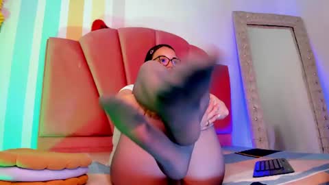 Emma  online show from July 28, 6:20 pm