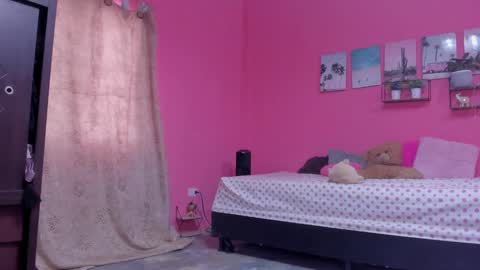 whises lits        online show from February 4, 1:16 pm