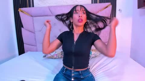 Emma online show from February 24, 8:36 pm