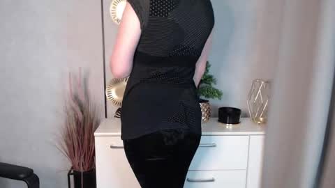 emma online show from December 31, 6:27 am