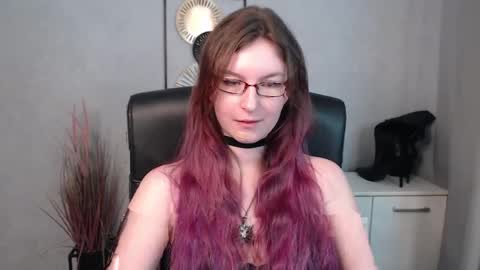 emma online show from March 12, 7:13 am