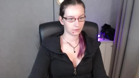 emma online show from October 1, 5:56 am